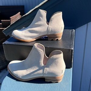 Sorel Lola Cutout Bootie NEW